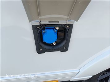 Adria Alpina 583 LP